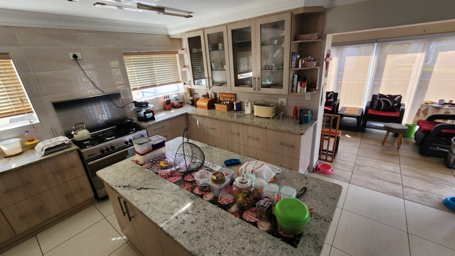 4 Bedroom Property for Sale in Marina Martinique Eastern Cape